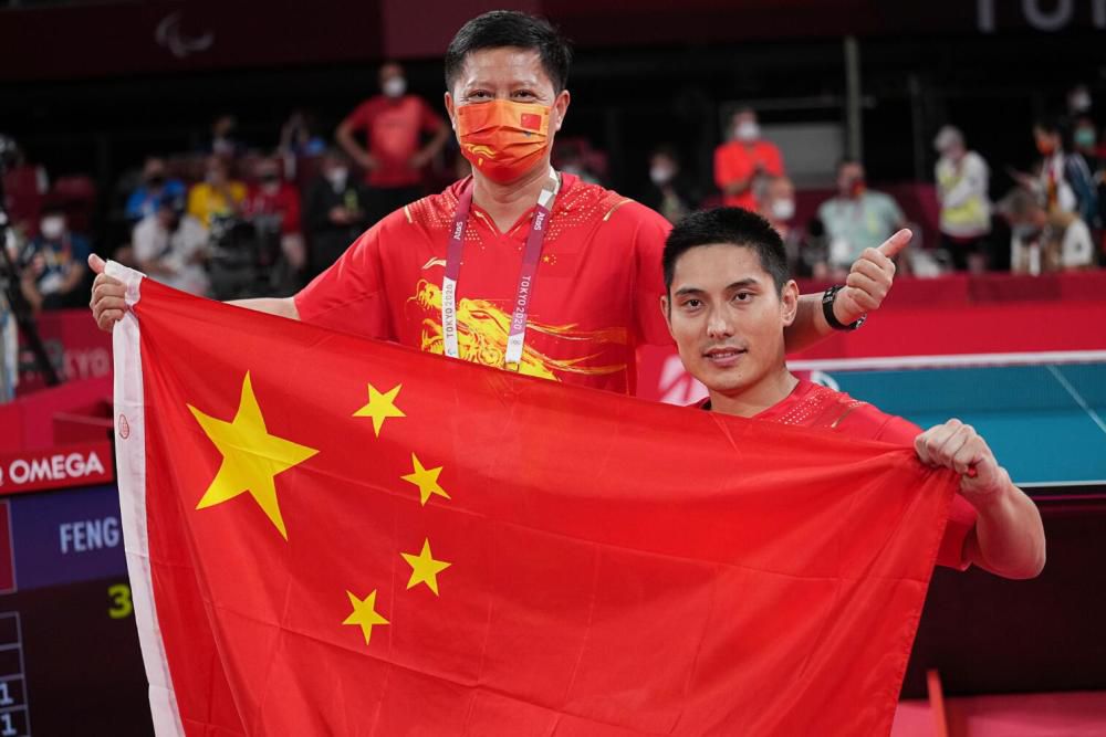 真不知道少爷怎么想的，季小姐人这么好，长得漂亮，知书达理，浑身优点多的都快数不过来了，少爷咋就不知道珍惜呢？。